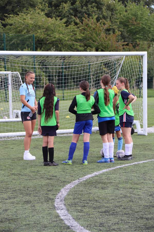 Girls at a uSports girls only football holiday camp